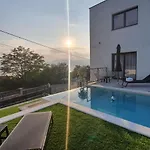 Dijana Privat Infinity Pool-jacuzzi-sea View Villa Kostrena