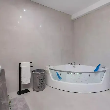 Luxury Sea View Dijana With Infinity Pool & Jacuzzi Near Rijeka * קוסטרנה