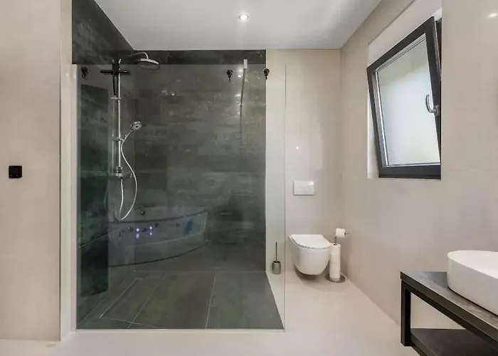Villa Luxury Sea View Dijana With Infinity Pool & Jacuzzi Near Rijeka