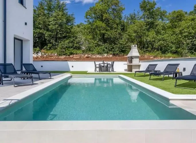 Villa Luxury Sea View Dijana With Infinity Pool & Jacuzzi Near Rijeka Kostrena
