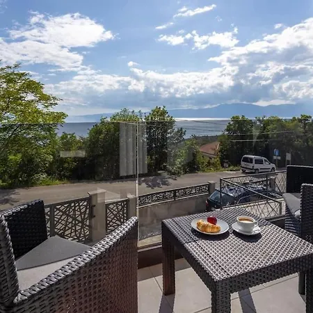 Villa Luxury Sea View Dijana With Infinity Pool & Jacuzzi Near Rijeka Kostrena