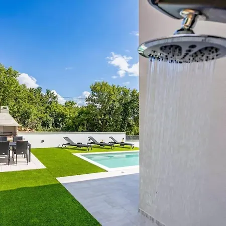 Luxury Sea View Dijana With Infinity Pool & Jacuzzi Near Rijeka