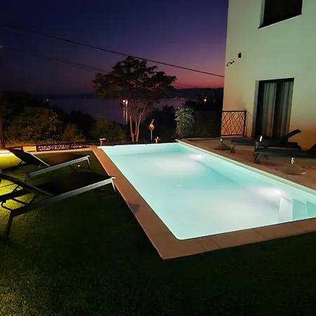 Villa Luxury Sea View Dijana With Infinity Pool & Jacuzzi Near Rijeka