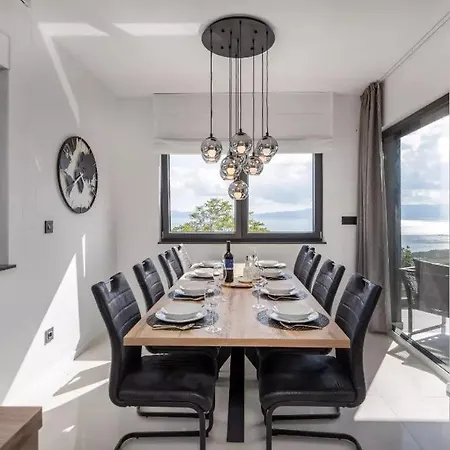 Luxury Sea View Dijana With Infinity Pool & Jacuzzi Near Rijeka Kostrena