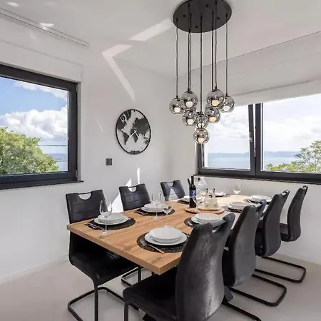 Villa Luxury Sea View Dijana With Infinity Pool & Jacuzzi Near Rijeka Kostrena