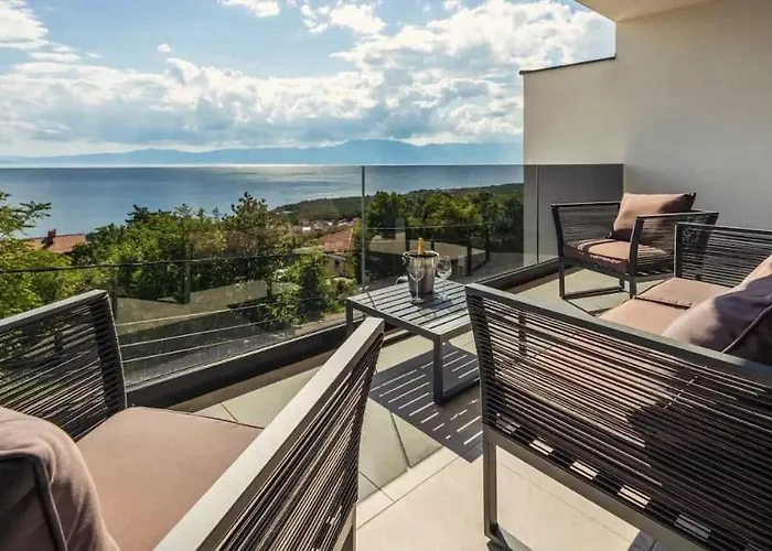 Luxury Sea View Dijana With Infinity Pool & Jacuzzi Near Rijeka Villa Kostrena