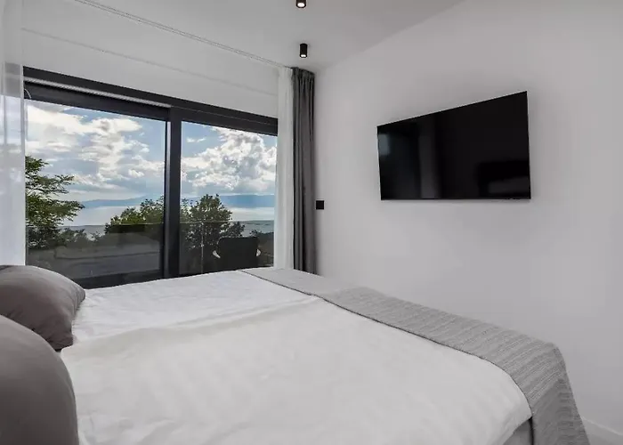 빌라 Luxury Sea View Dijana With Infinity Pool & Jacuzzi Near Rijeka *